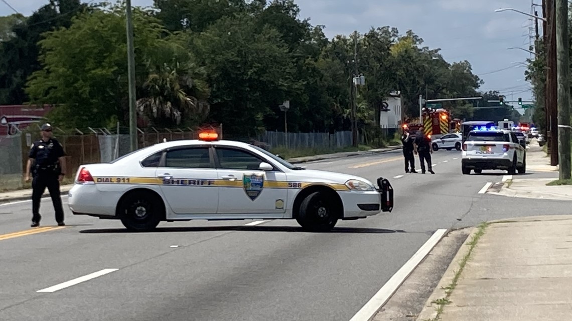 Multiple dead in racially motivated shooting on Kings Road, Fla. [Video]