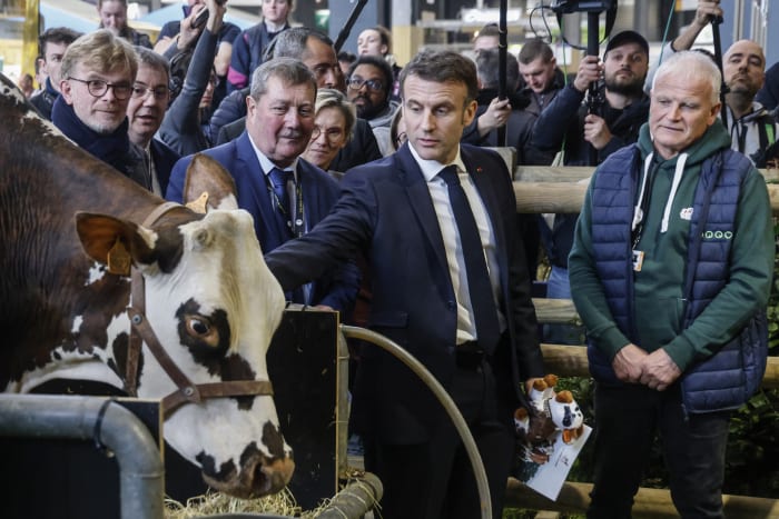 Macron booed by French farmers who blame him for not doing enough to support agriculture [Video]