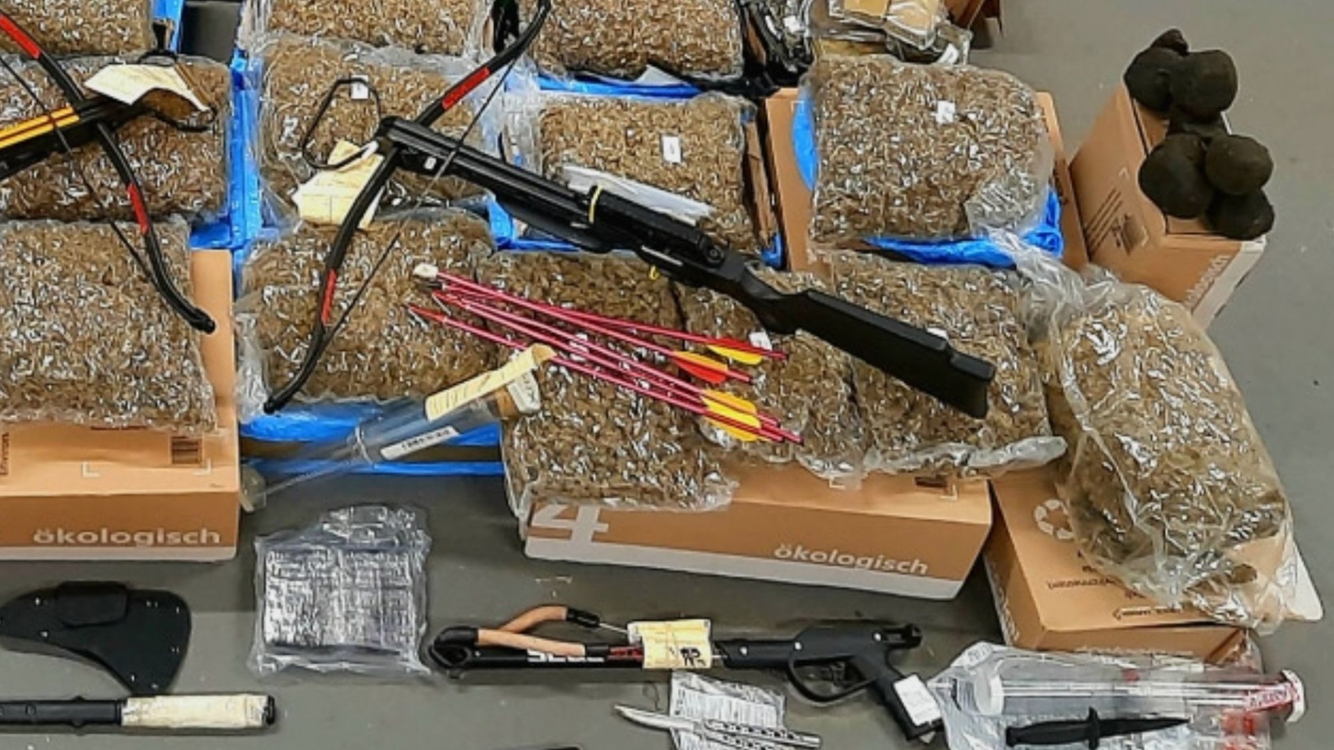 The UK city becoming a ‘cocaine gateway’ as cartels flood ports with Class A drugs and dealers arm kids with CROSSBOWS [Video]
