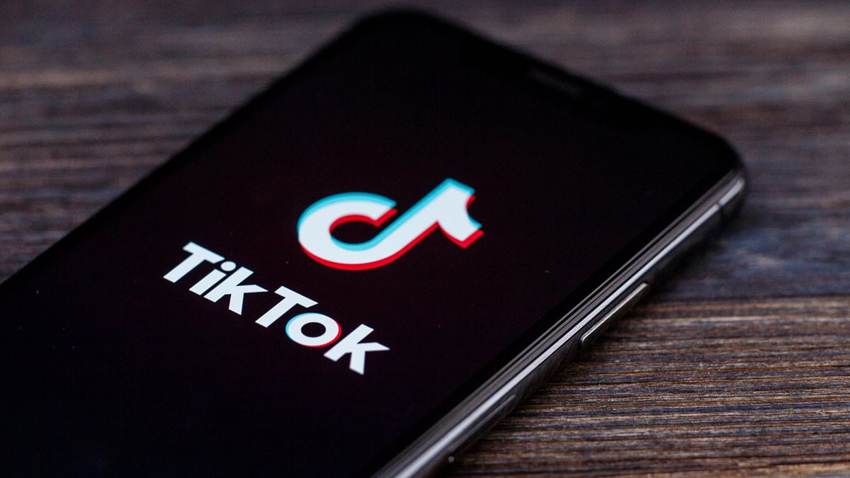 TikTok ban in US moves one step closer: Bill is passed in House of Representatives to force Chinese tech giant ByteDance to sell its stake in platform or face removal from app stores..so could it now happen in the UK? [Video]