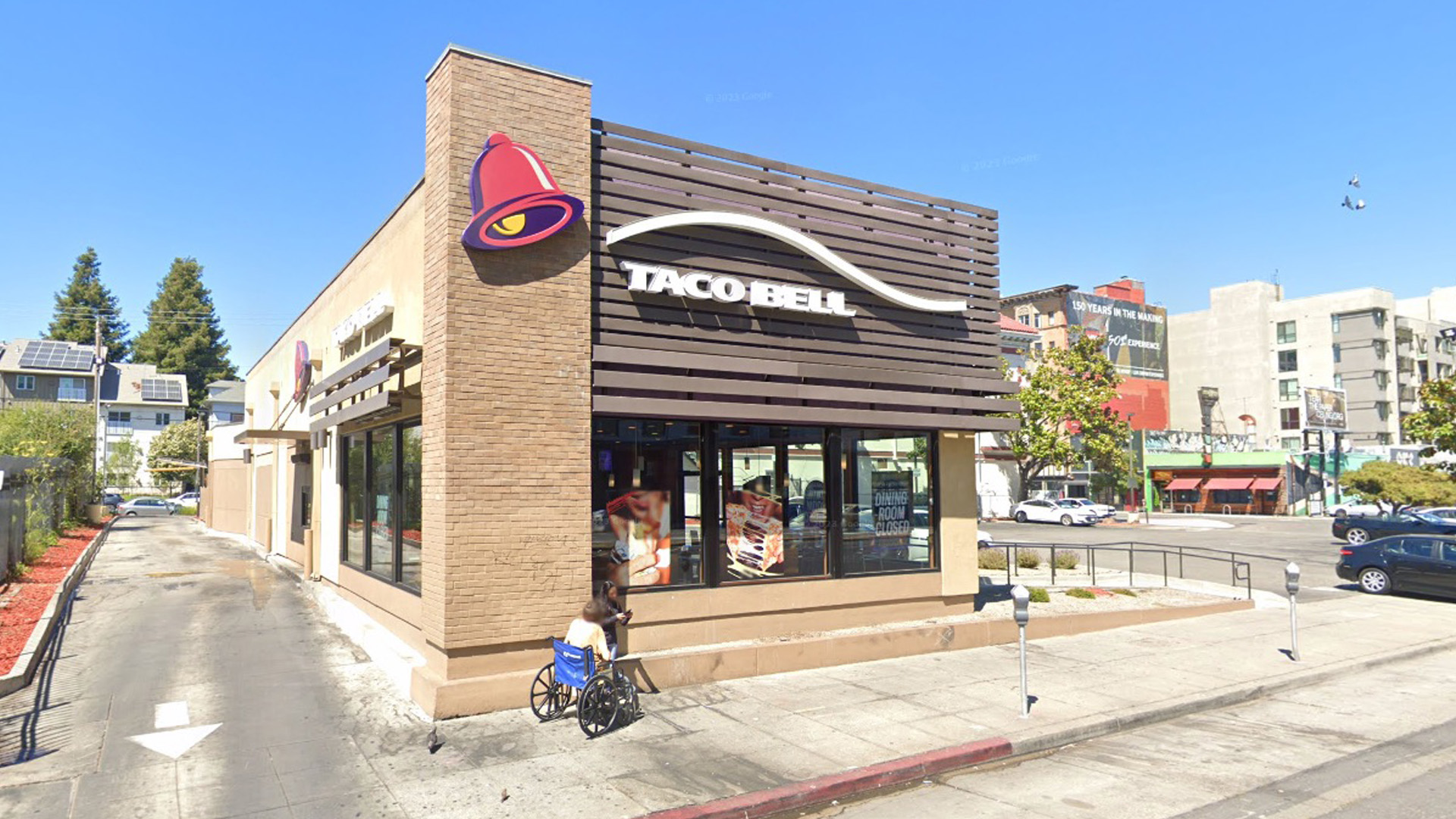 Second national chain follows in Taco Bell’s footsteps and closes in-store dining in ‘lawless’ US city [Video]