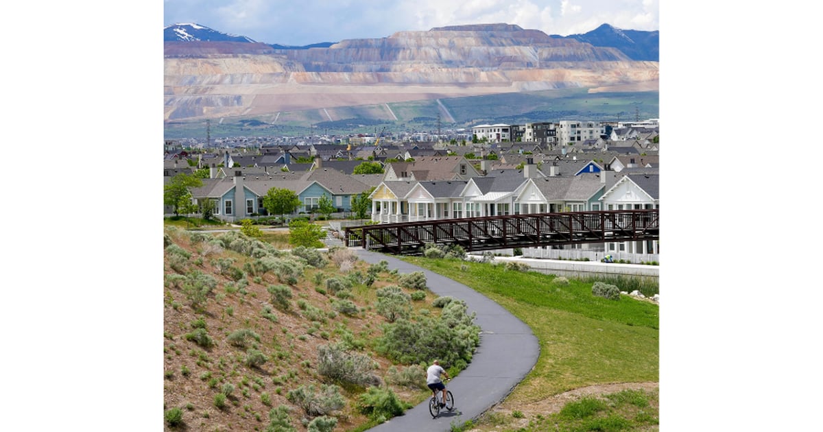 Walkable, bikeable and less lonely: Are planned communities the cure? [Video]