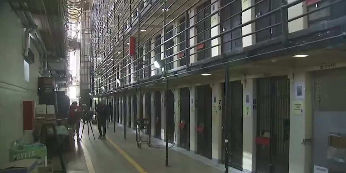 Notorious San Quentin prison to clear out death row [Video]