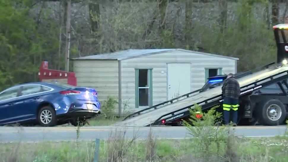Alabama suspects in custody following high-speed chase, manhunt [Video]