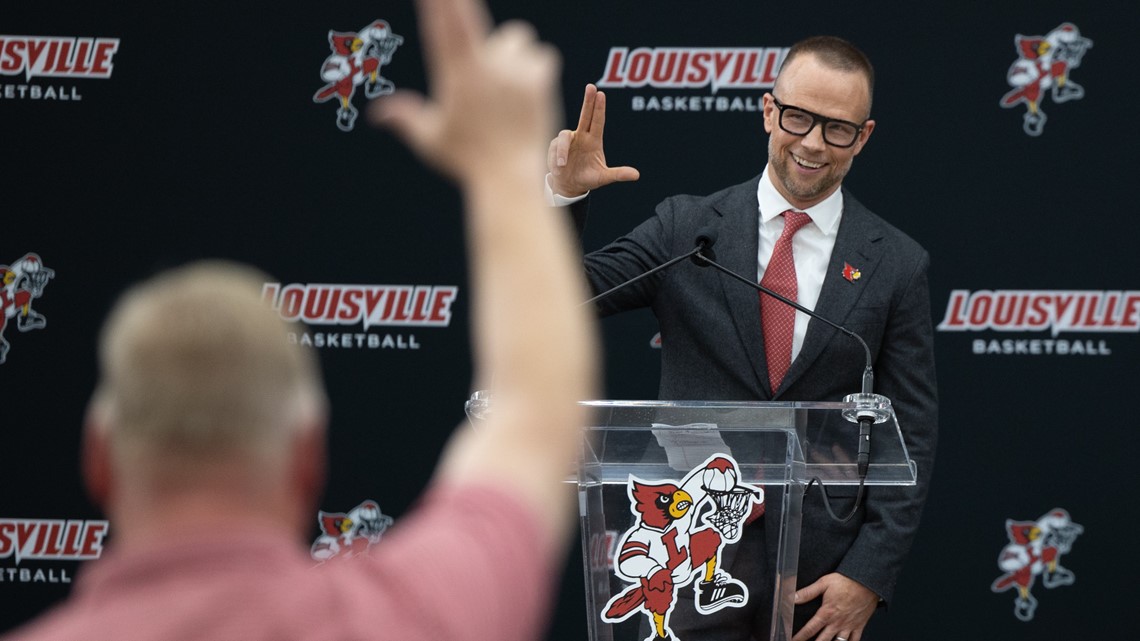 Louisville makes it official, announces Pat Kelsey as new coach [Video]