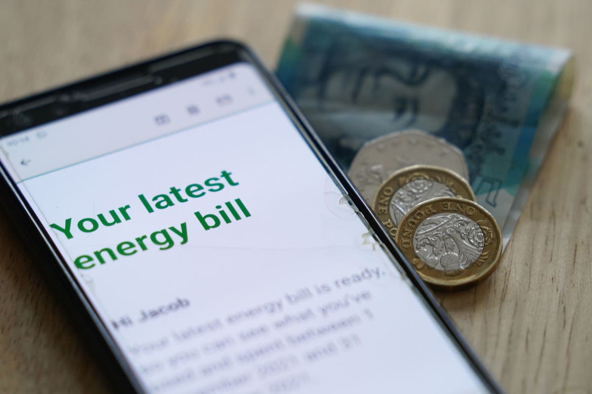 Ofgem energy price cap 2024: Everything to know as bills fall [Video]