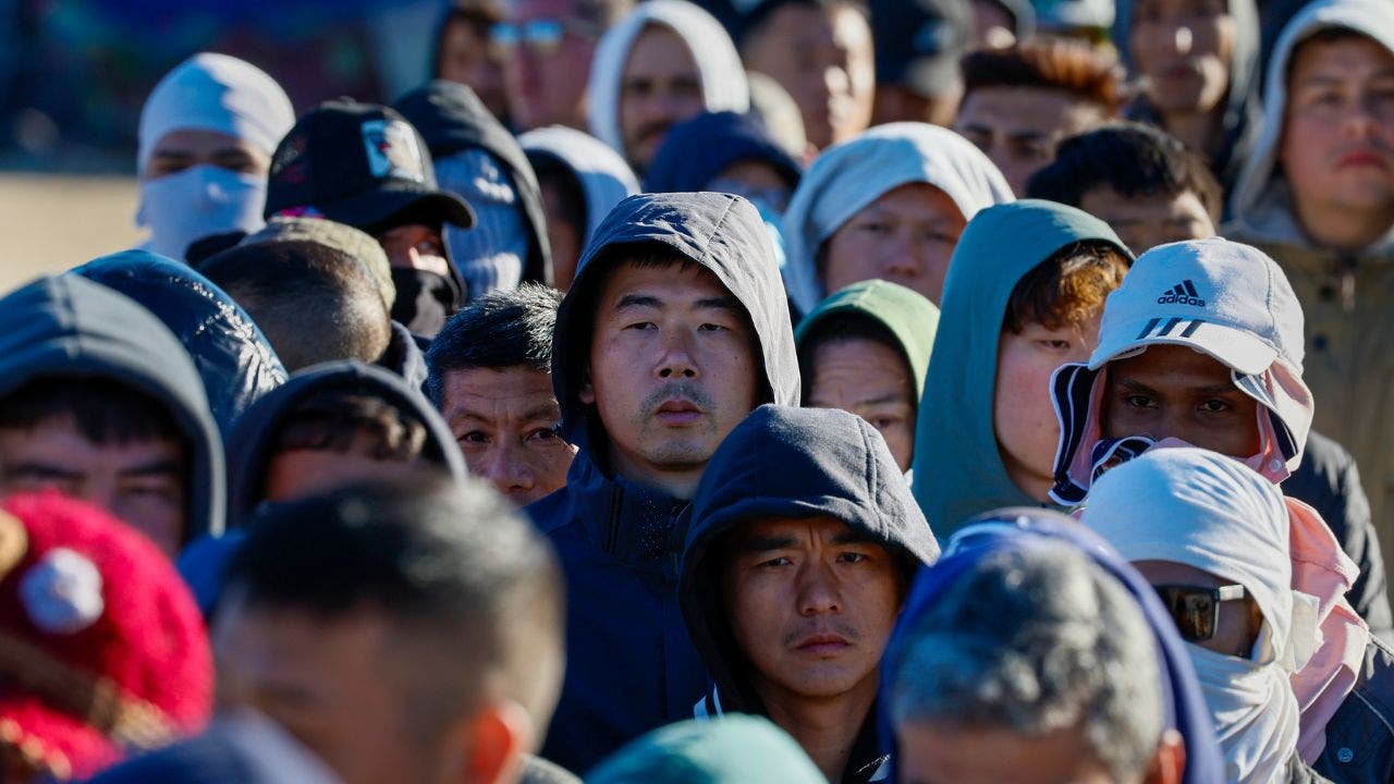 Large numbers of Chinese nationals encountered in portion of southern border [Video]