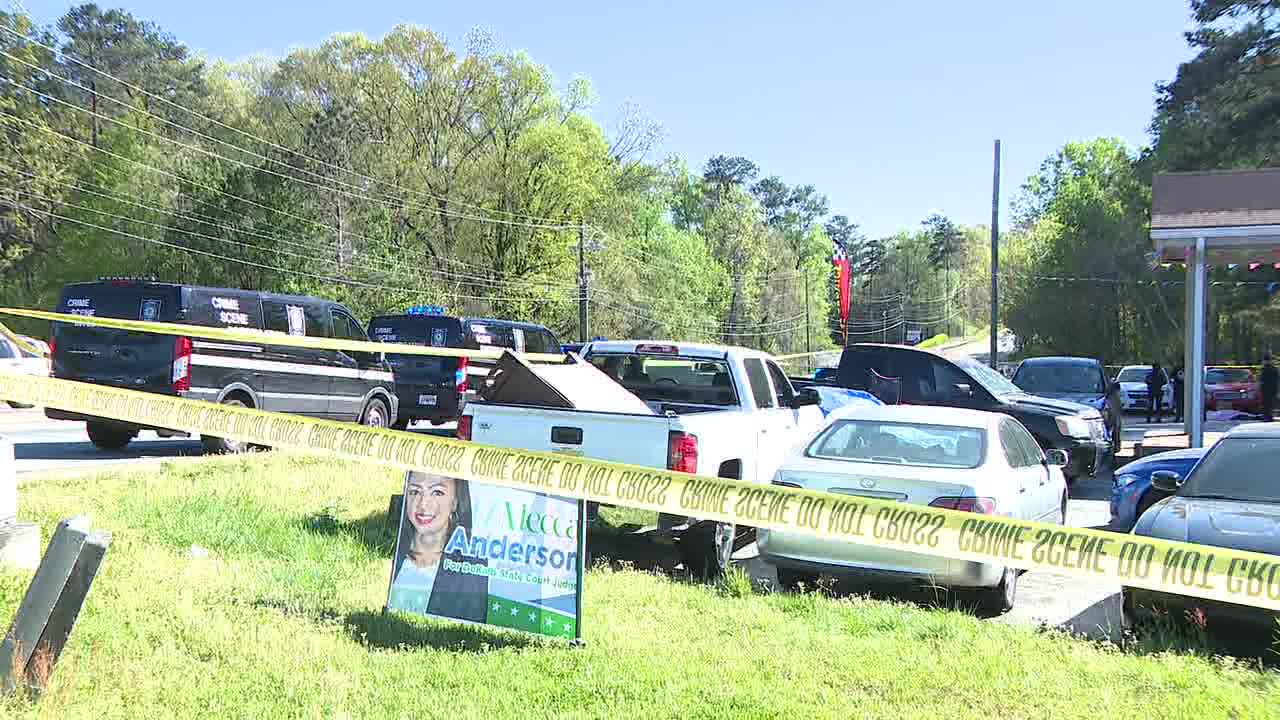 Investigation underway after deadly shooting on Wesley Chapel Road [Video]