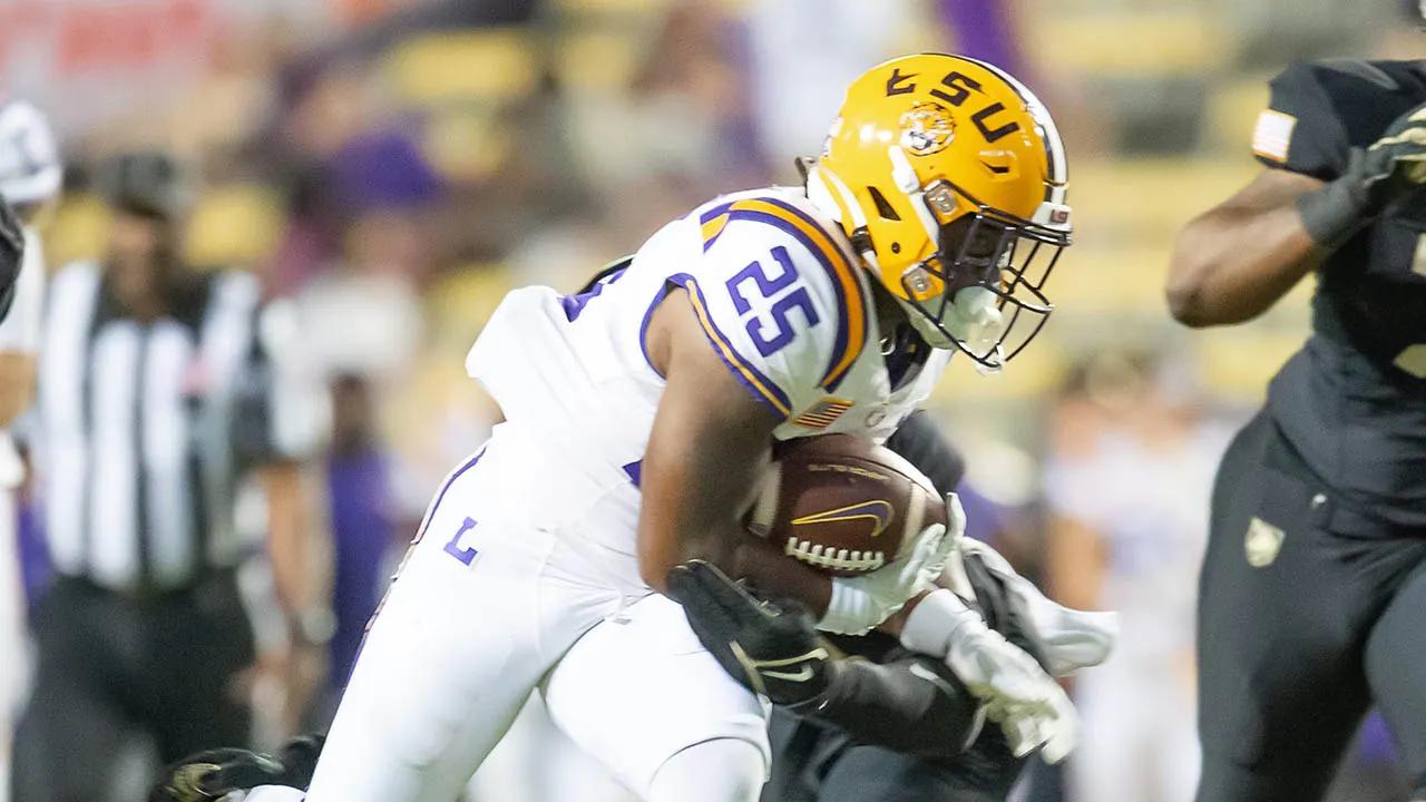 LSU running back avoids attempted murder charge in February shooting: report [Video]