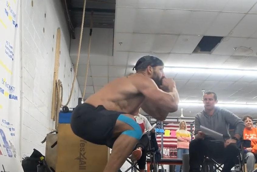 Man Does Over 26,000 Squats in 24 Hours, Sets New World Record [Video]