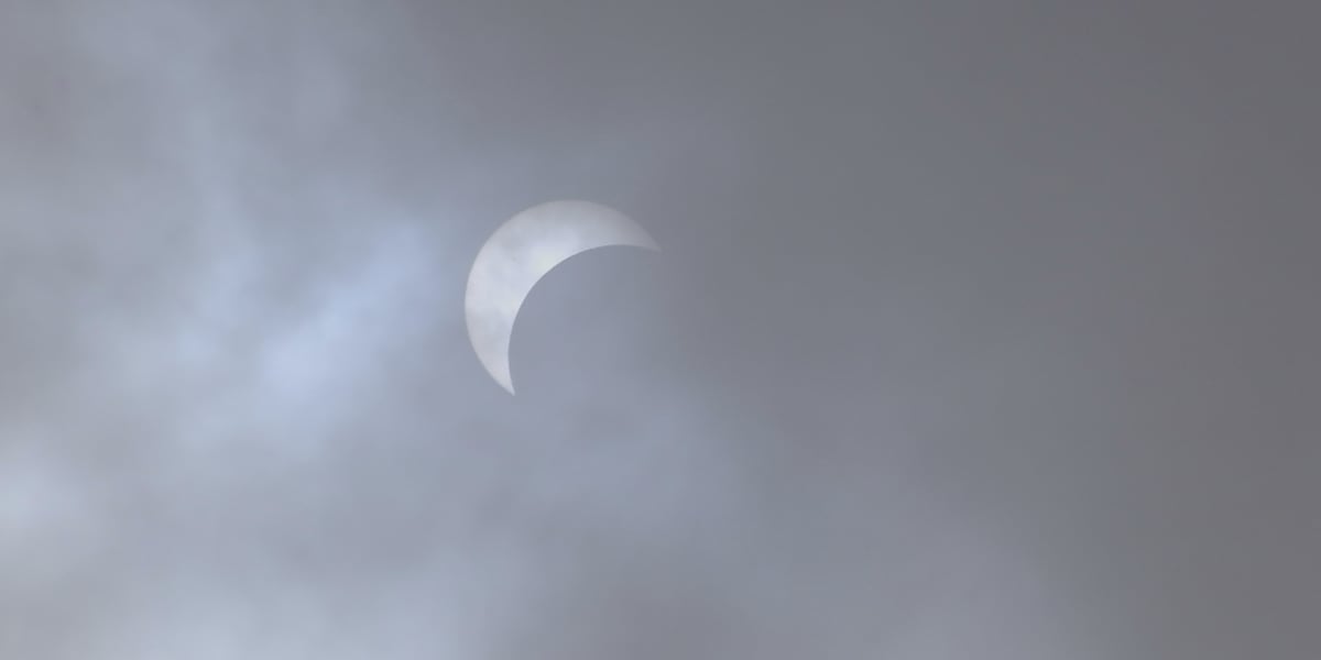 Cloudy skies over Nashville make solar eclipse even more elusive [Video]