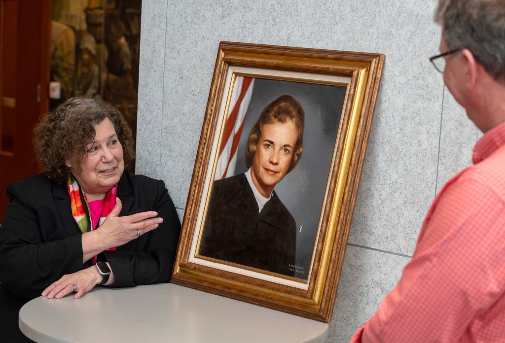 Portrait of nations first female Supreme Court justice, saved from trash, to hang in Augusta courthouse [Video]