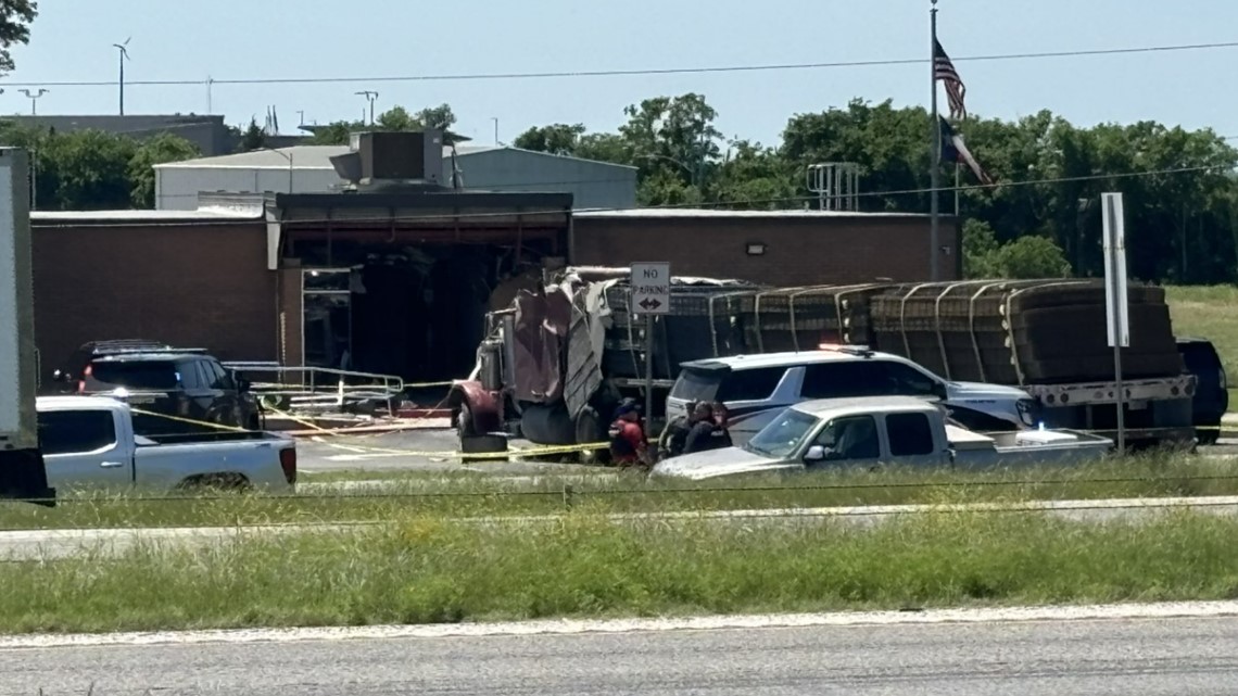 Brenham, Texas truck crash: Multiple hurt at DPS office [Video]