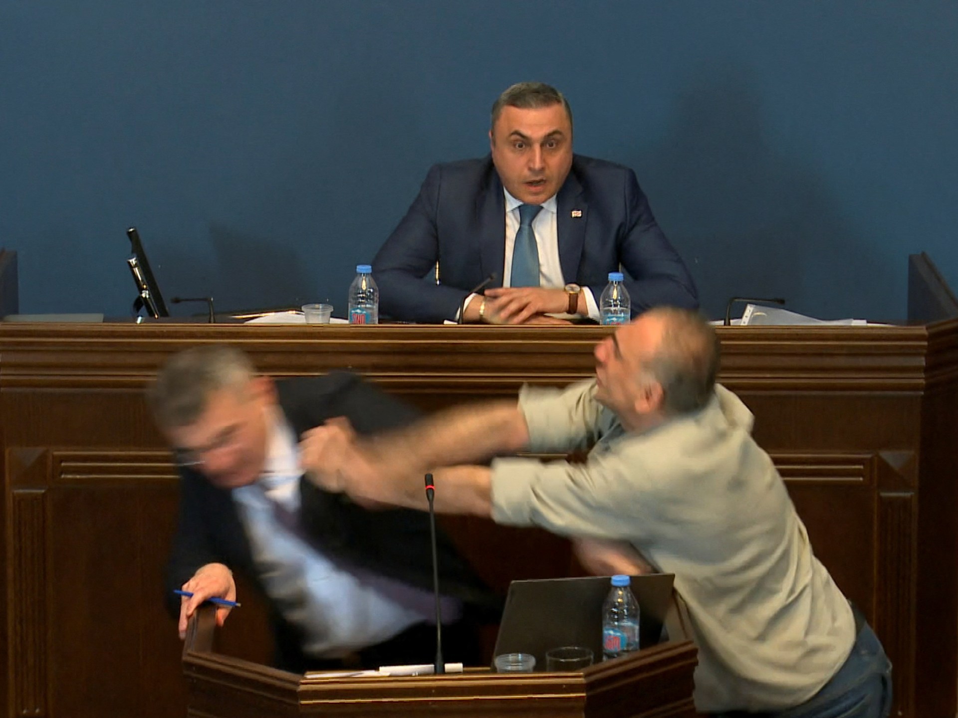 Controversial law sparks fight in Georgian parliament | Government [Video]