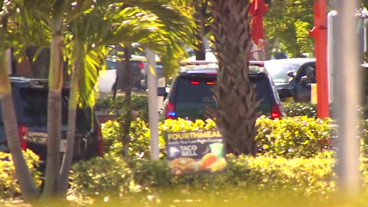 Deputies and SWAT respond to shooting at Lauderdale Lakes shopping plaza  NBC 6 South Florida [Video]