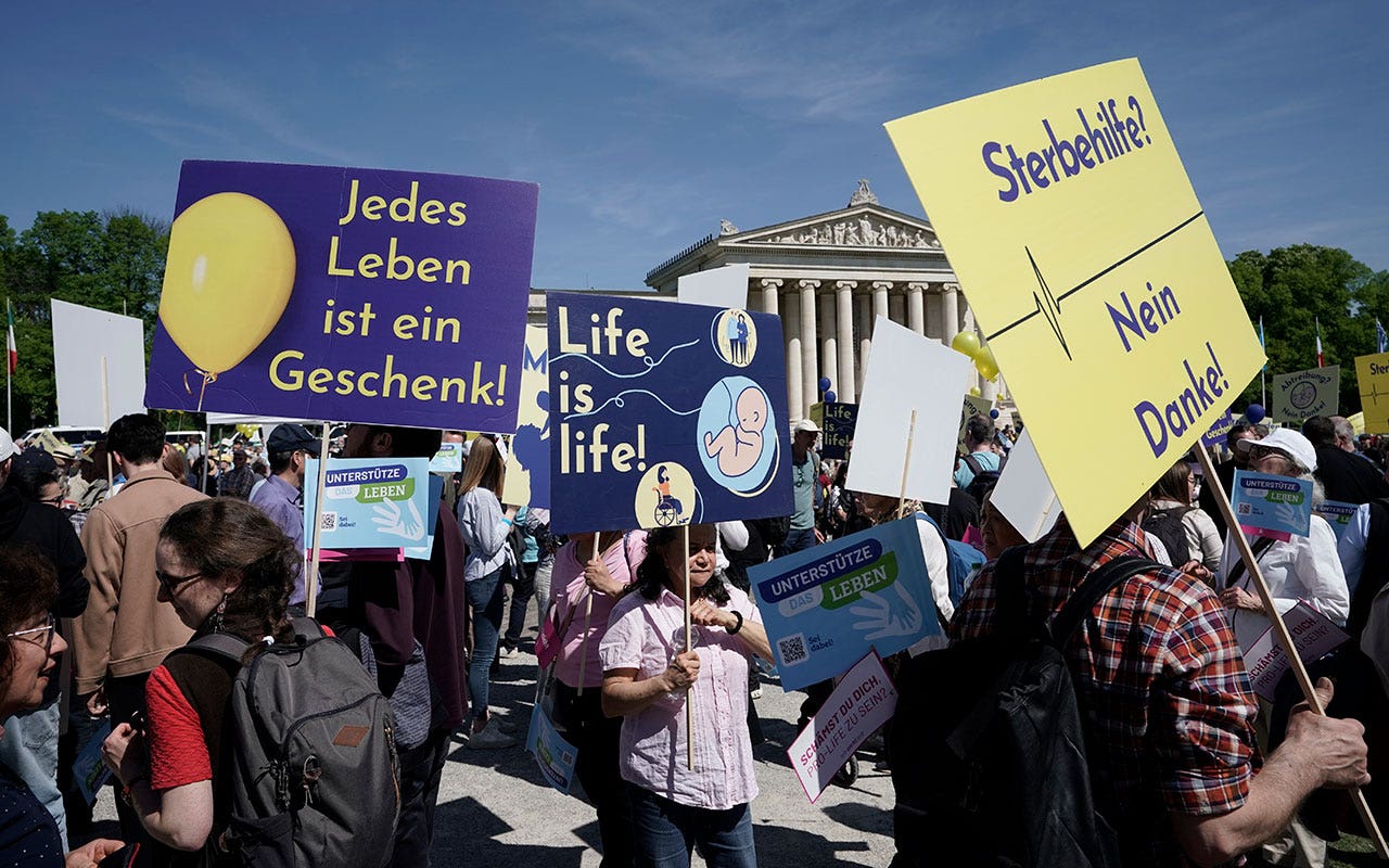 German commission says abortion should be decriminalized during first 12 weeks [Video]