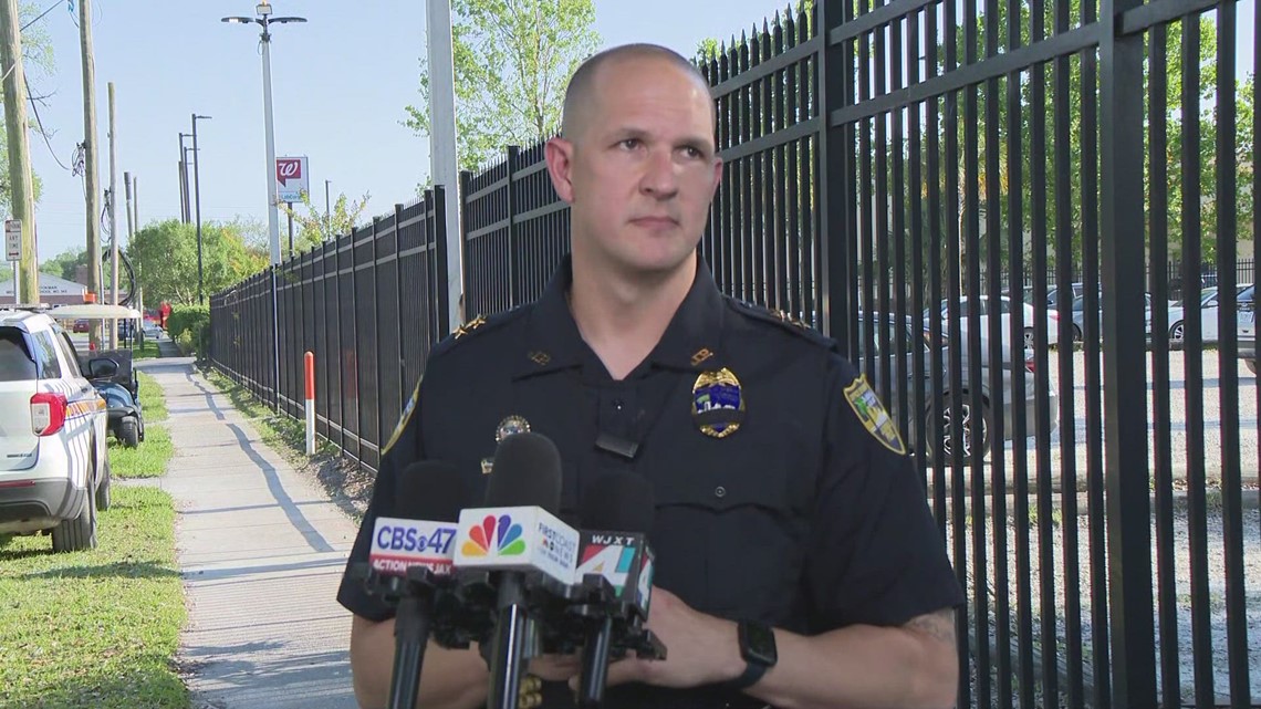 Police: School bus hit by bullet near UF Health Jacksonville [Video]