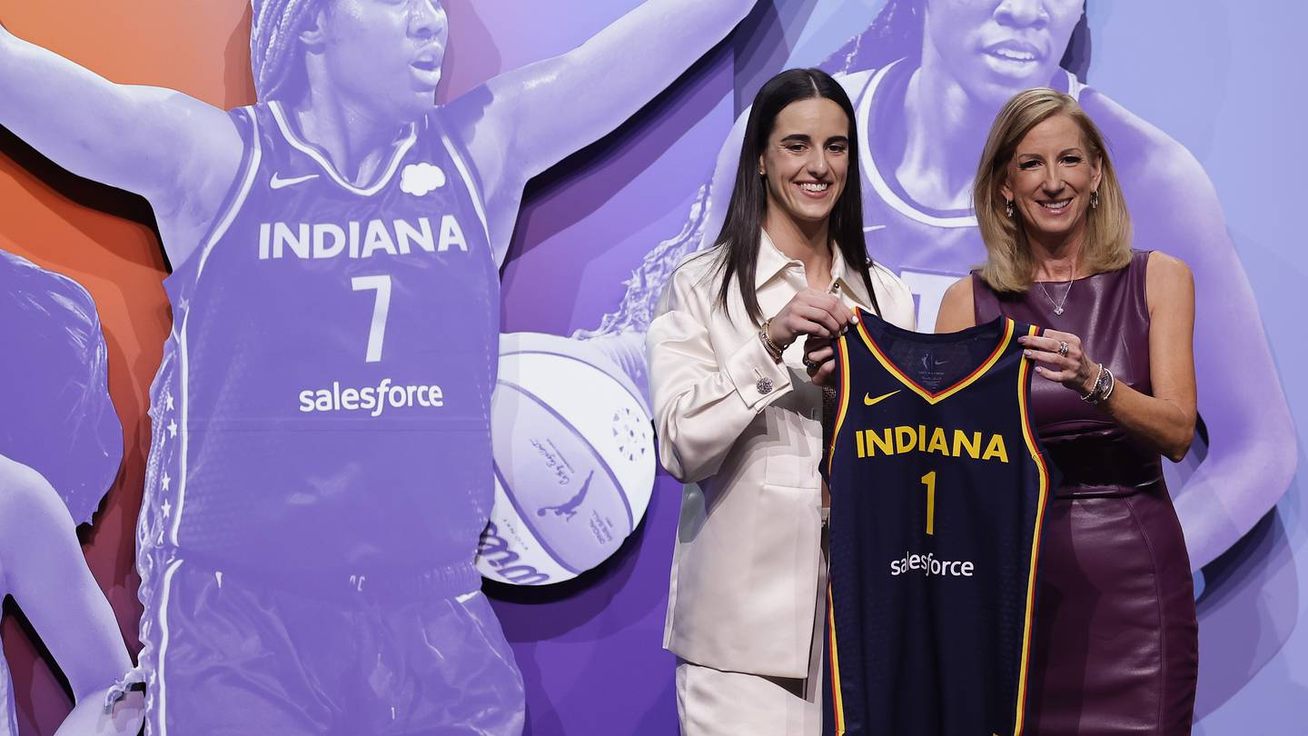 Caitlin Clark taken No. 1 in the WNBA draft by the Indiana Fever, as expected  WSOC TV [Video]
