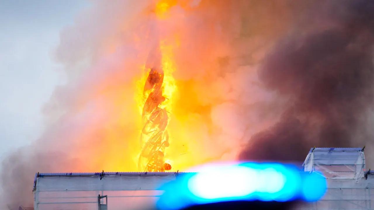 In Denmark, Fire destroys 17th-century Old Stock Exchange [Video]