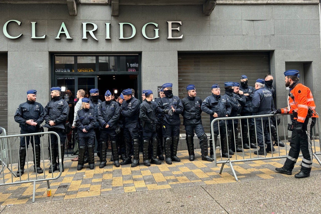 Belgian police shut down a far-right conference as it rallies ahead of Europes June elections | KLRT [Video]