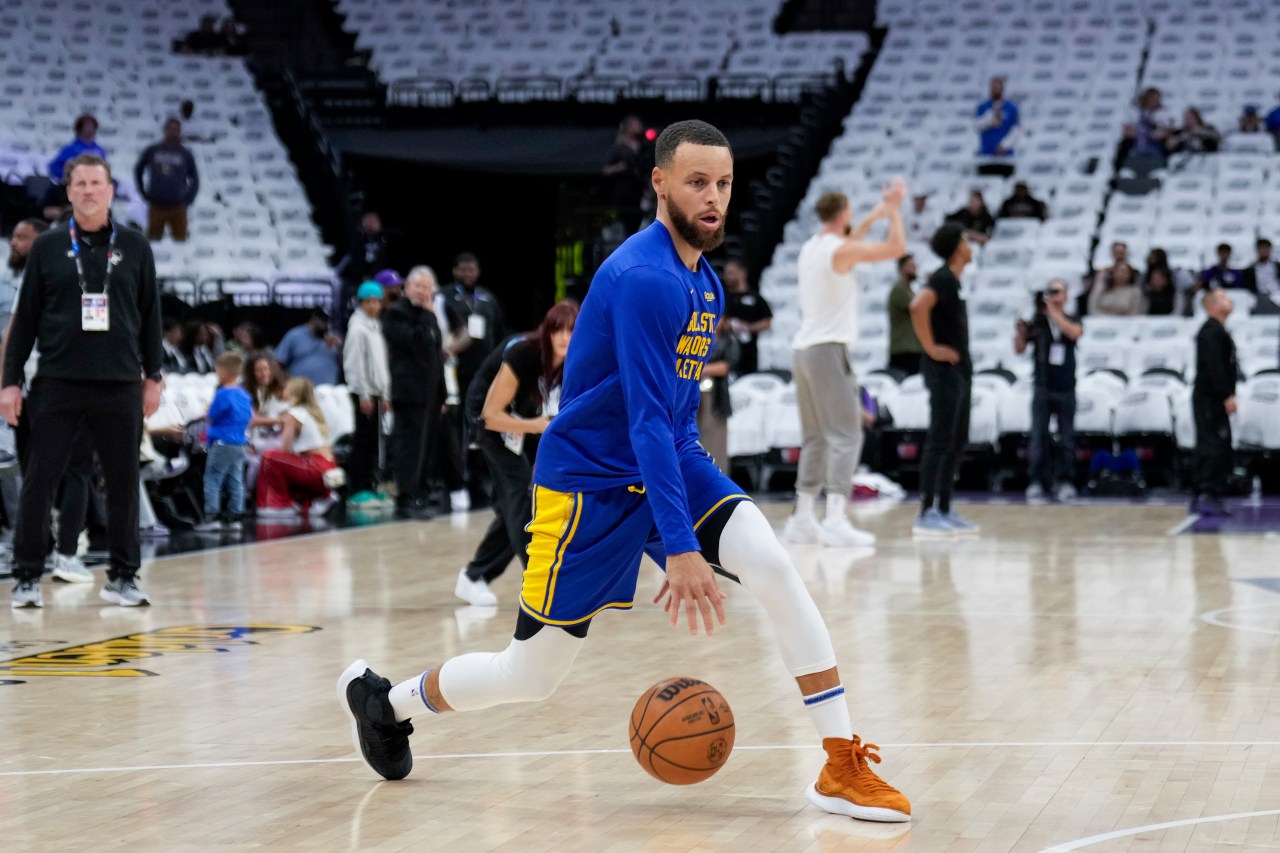 Stephen Curry tells the AP why 2024 is the right time to make his Olympic debut | KLRT [Video]