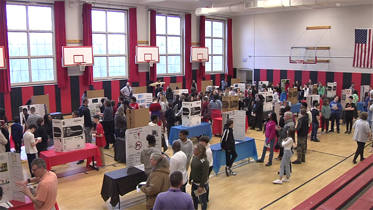 Middle Schoolers Present in Entrepreneurial Showcase – Erie News Now [Video]