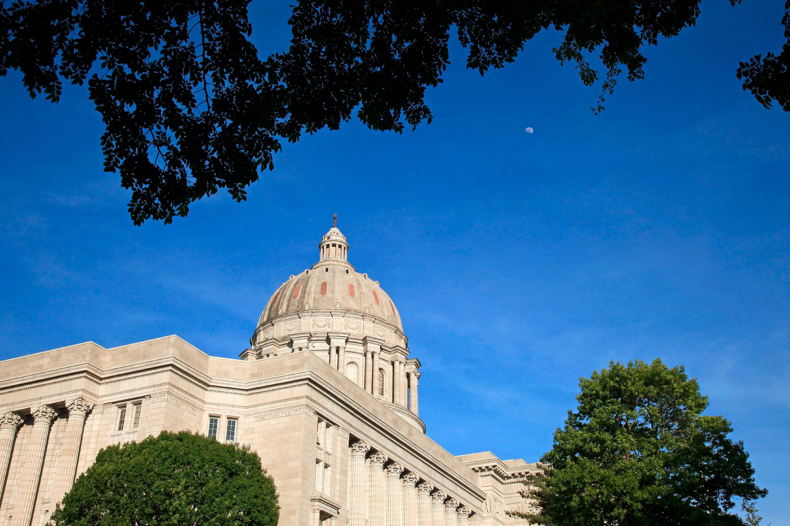Missouri lawmakers vote to expand tax credit-backed private school scholarships [Video]