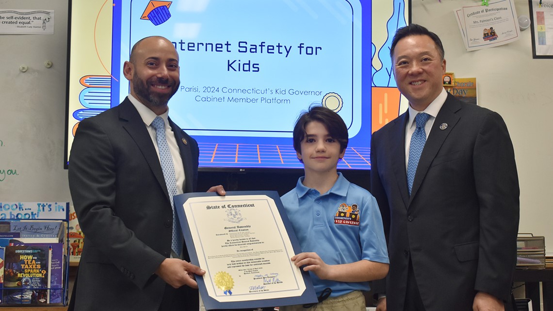 Fifth grader honored by state officials at social media forum [Video]