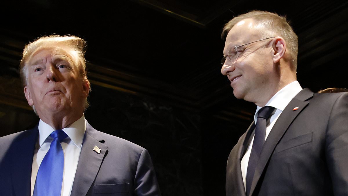 Poland’s President arrives at Trump Tower to meet with Republican as European leaders prepare for former president’s potential White House win [Video]