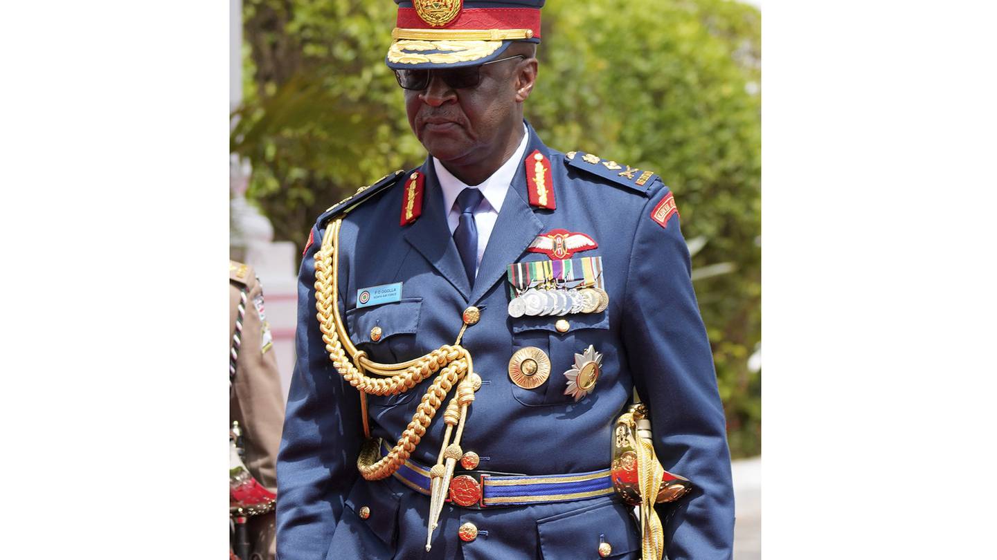 Kenyas military chief dies in a helicopter crash  WPXI [Video]