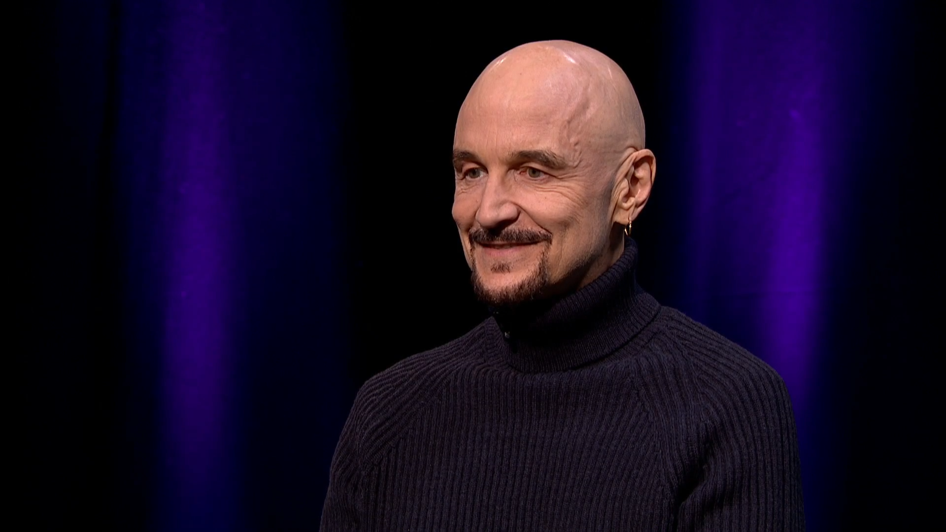 James lead singer Tim Booth on topping the music charts after forty years  Channel 4 News [Video]