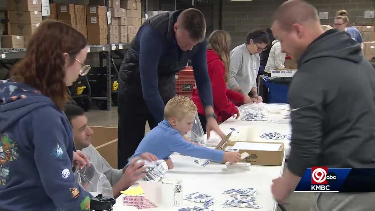 Volunteers of All Ages Help Prepare Hygiene Packs [Video]