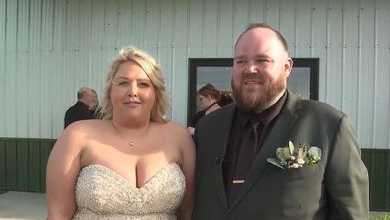 ‘A Whirlwind Wedding’  Couple ties the knot two days after tornado tears through venue [Video]
