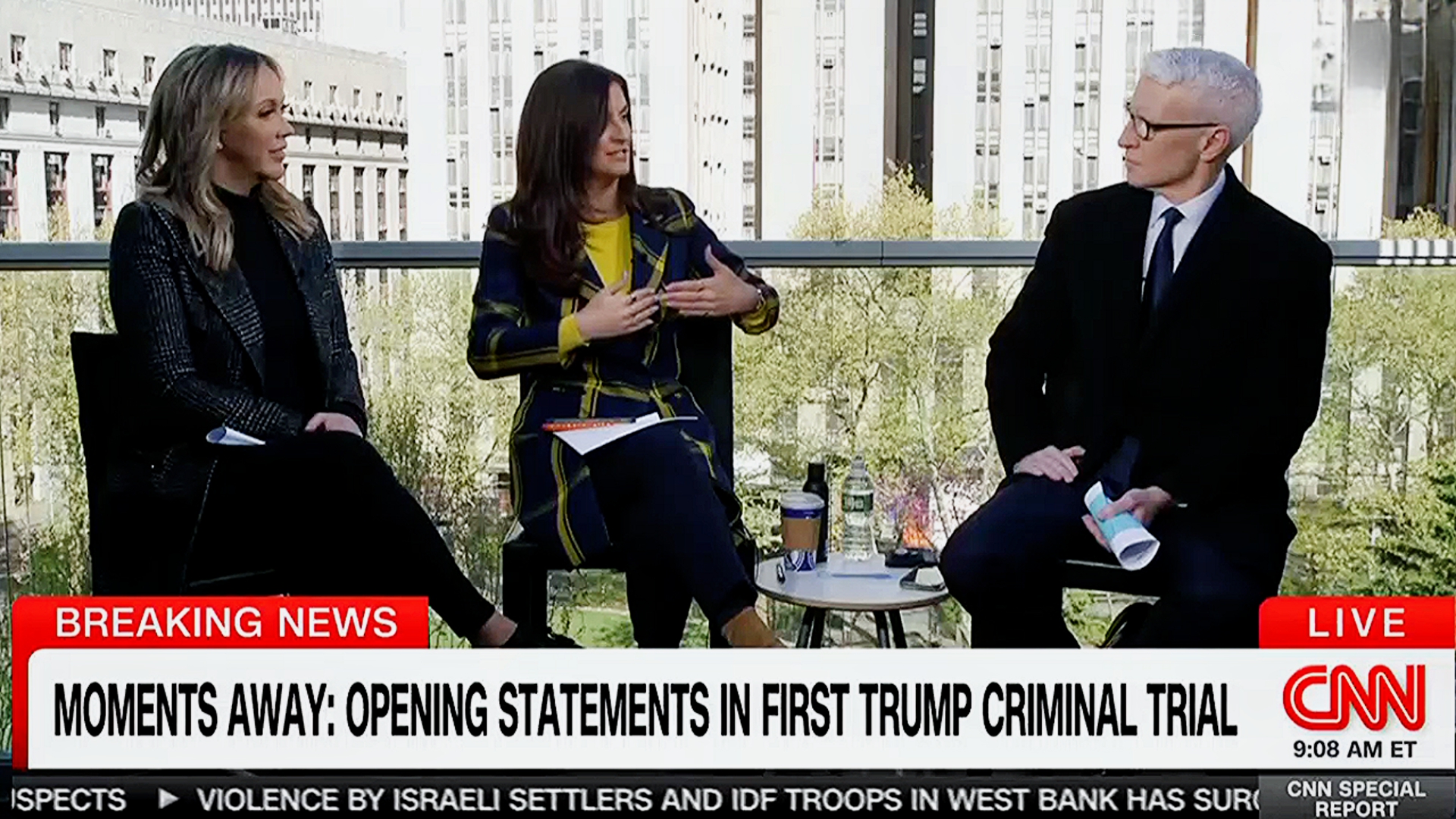 CNNs Kaitlan Collins Roasts Trump’s Tiny Crowd At Courthouse [Video]