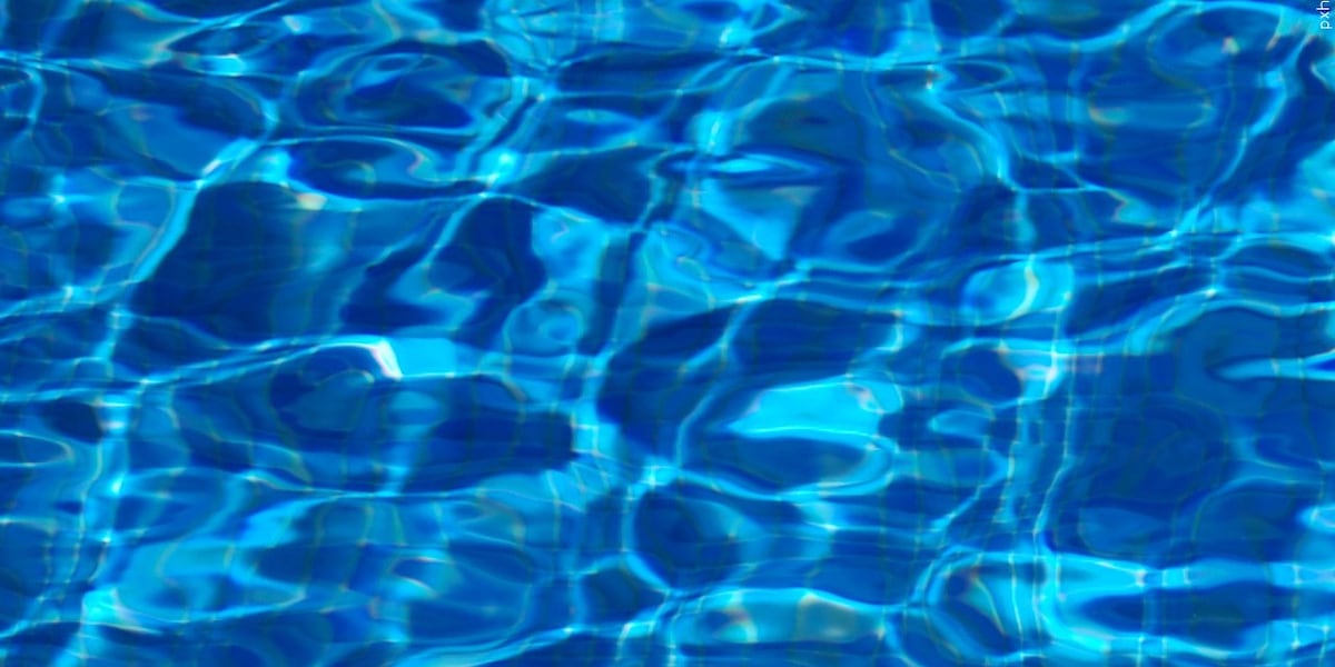 2-year-old drowns in apartment complex swimming pool, police say [Video]