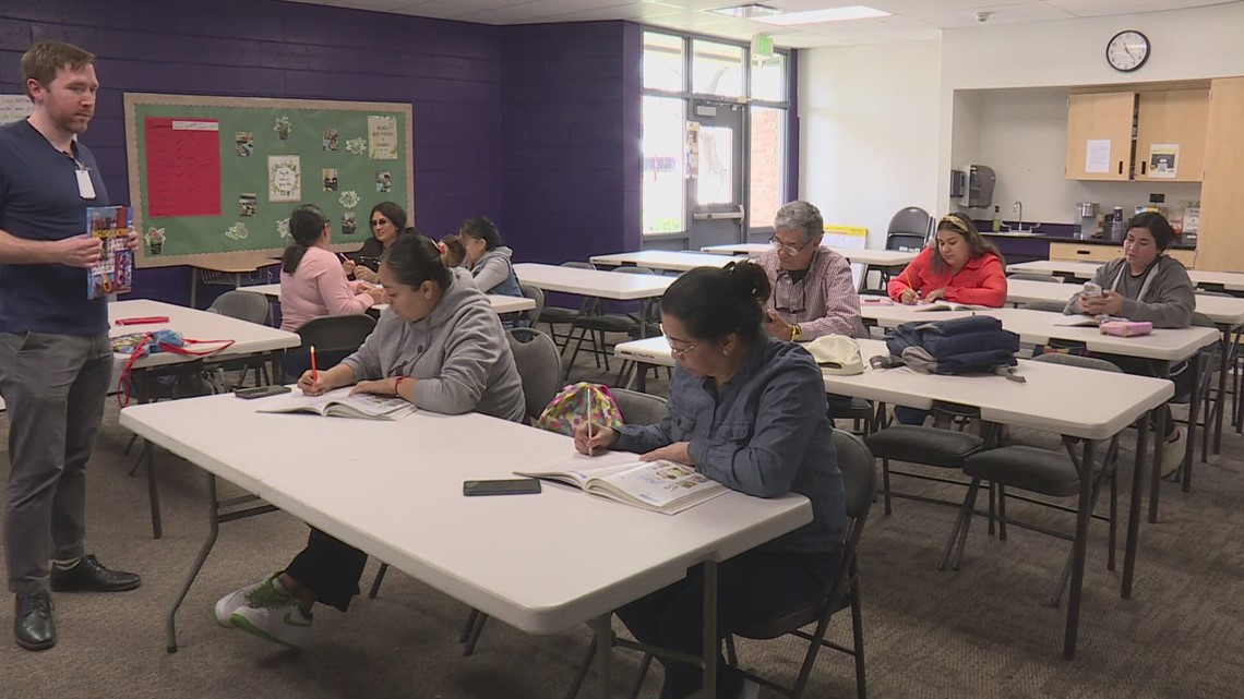 3 generations of 1 family learning in Denver Public Schools [Video]