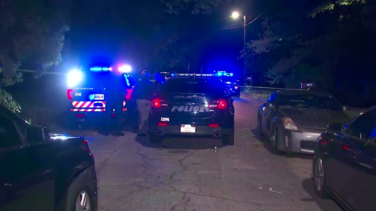 11-year-old, 14 year old boys shot at SW Atlanta home [Video]