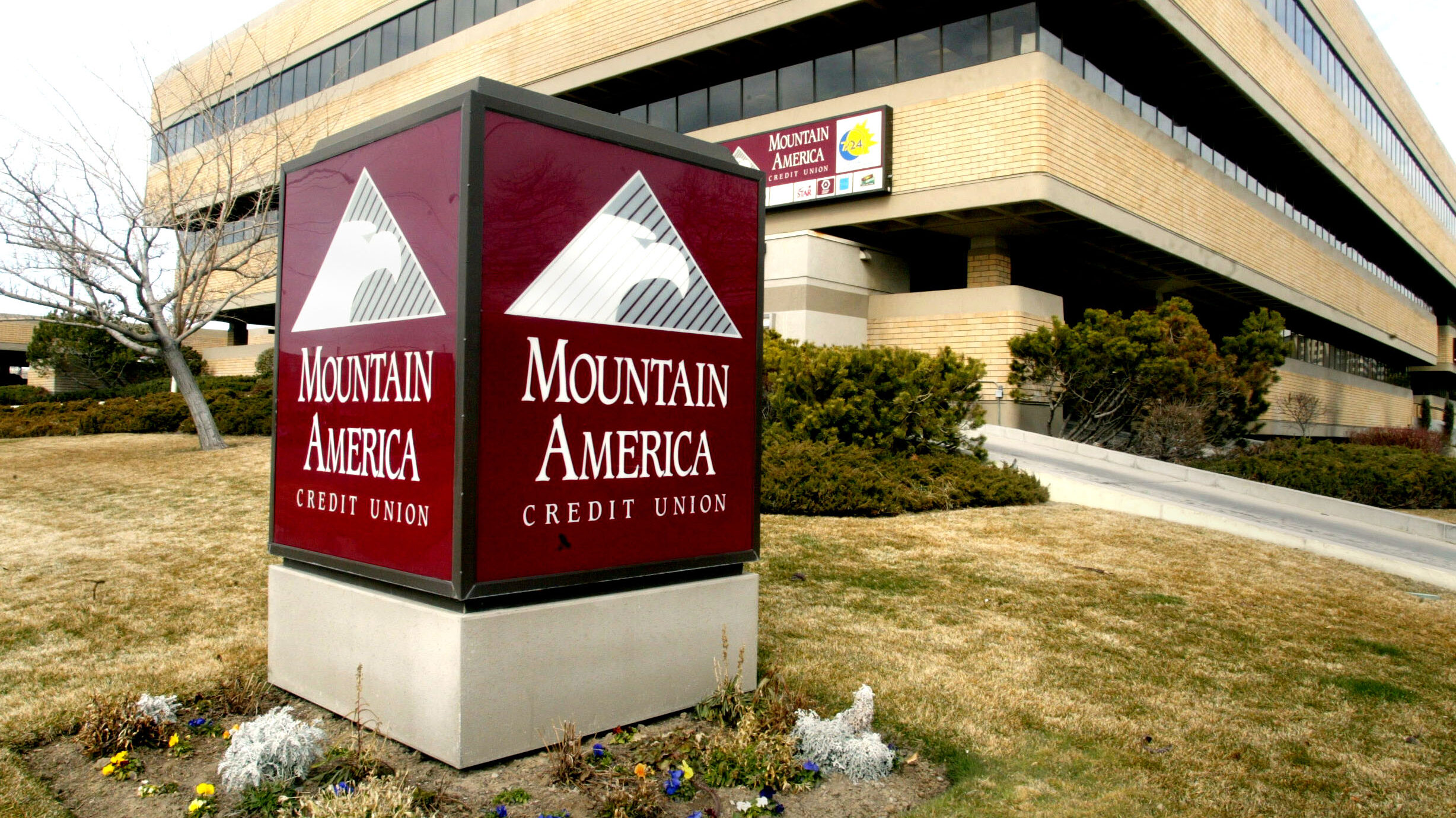 Utah-owned Mountain America CU, among top-5 best businesses [Video]