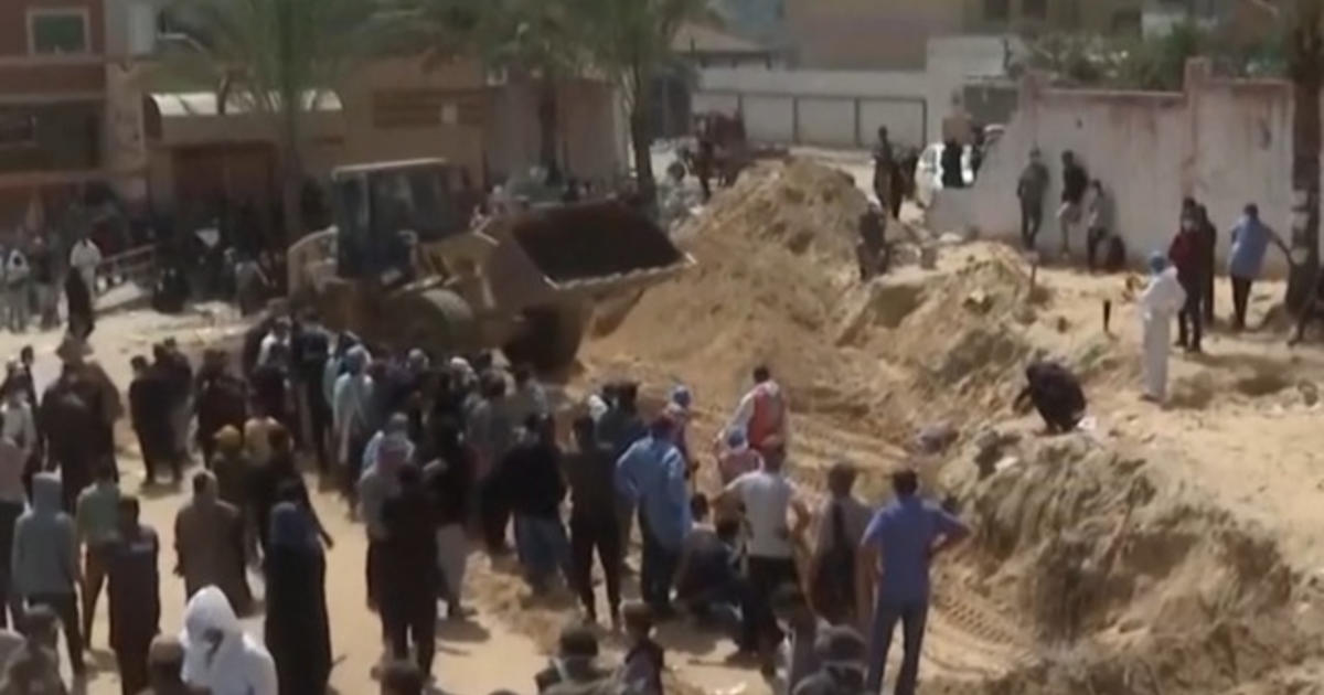Over 200 bodies found in Gaza mass graves at hospital sites, Palestinian officials say [Video]
