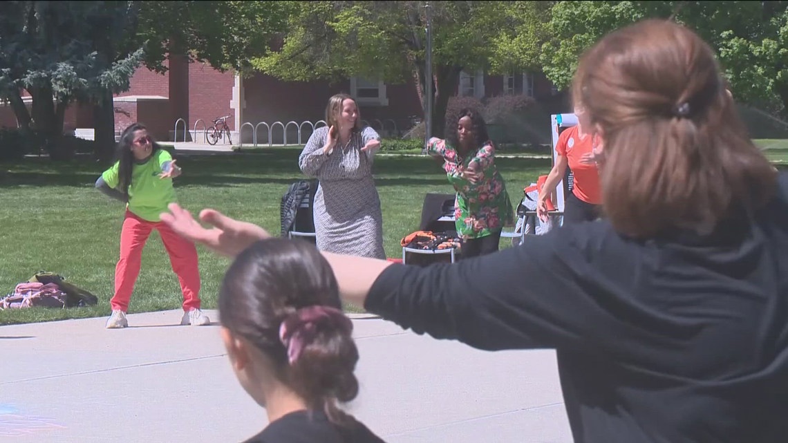 Dance ‘flash mob’ with a deeper meaning appears at BSU’s quad [Video]