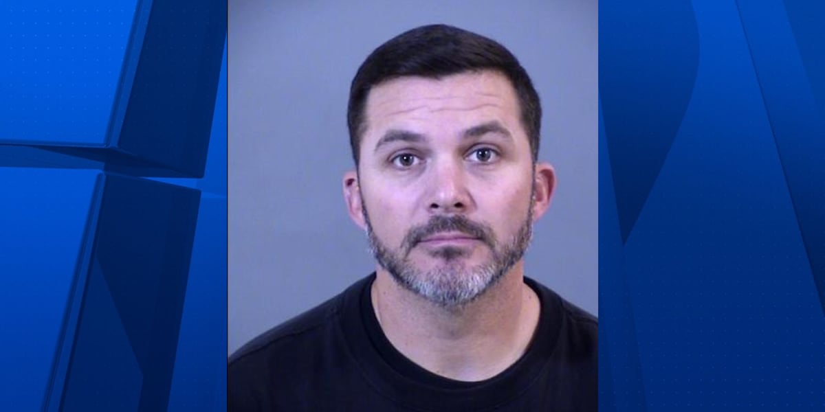 Former Perry HS coach accused of sex assault on teen girl [Video]