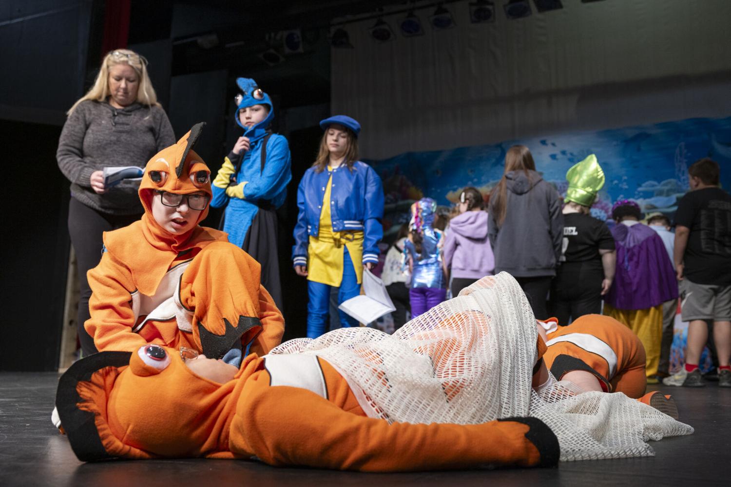 New Stage Players production provides outlet for kids [Video]