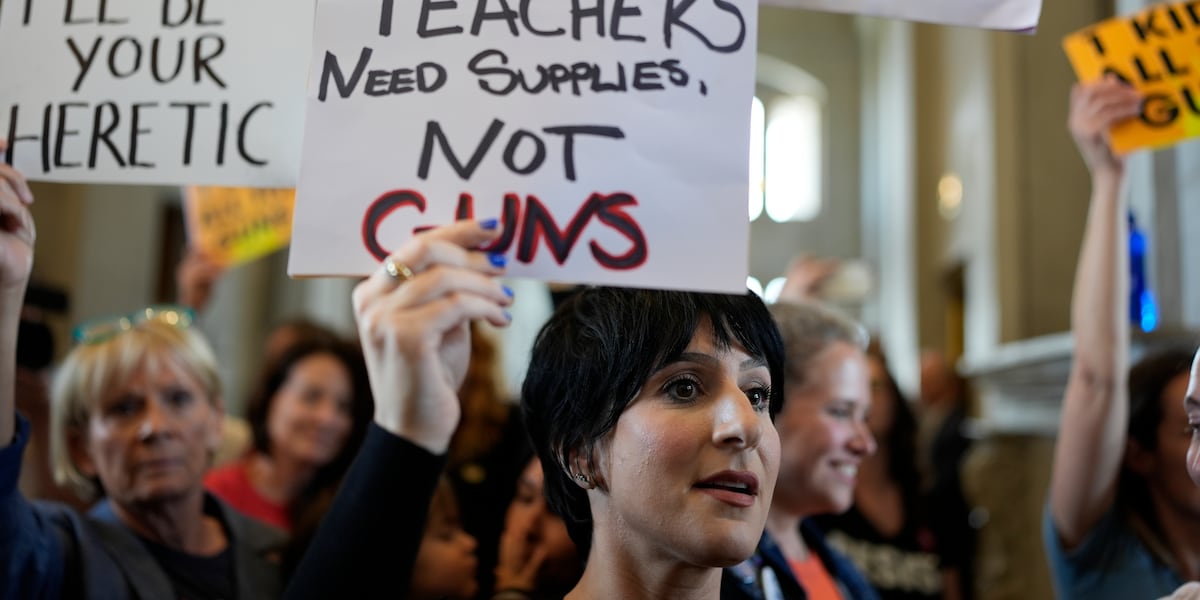 Tennessee lawmakers pass bill to allow armed teachers, a year after deadly Nashville shooting [Video]