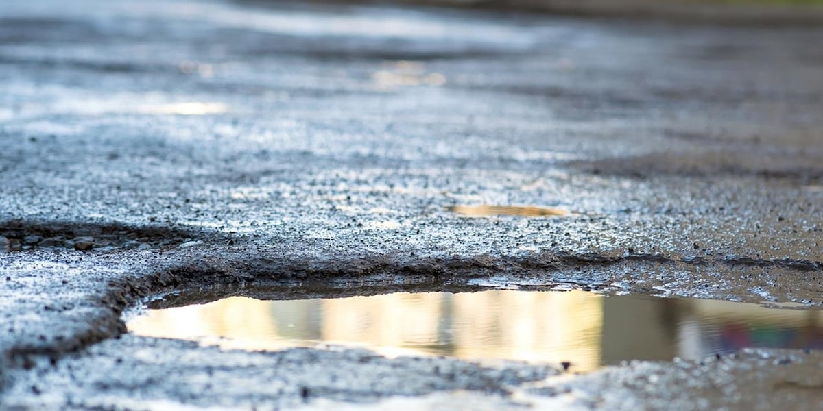Woman suing City of Portland, others after hitting pothole [Video]