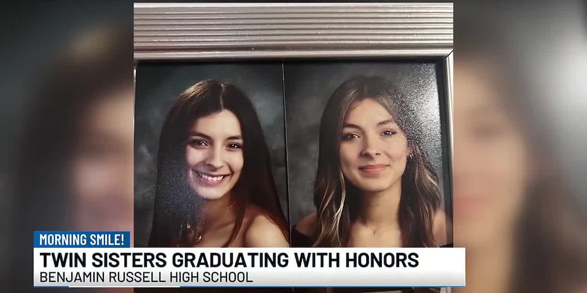 Morning Smile: Twin sisters graduate with honors [Video]