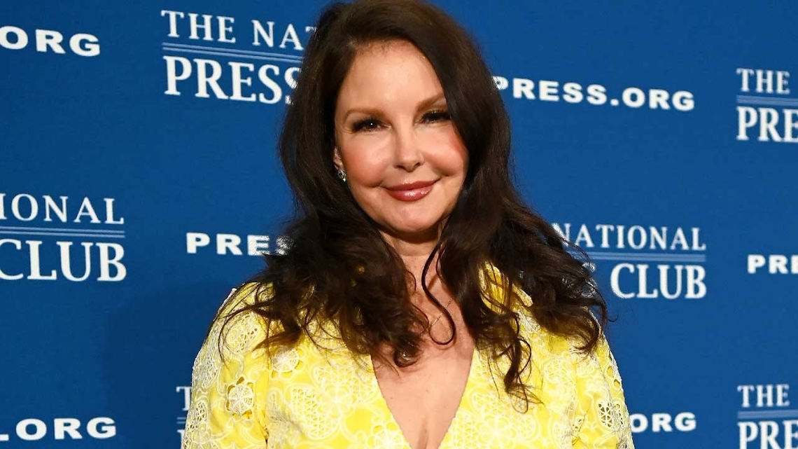 Ashley Judd Opens Up About Late Mom Naomi’s Mental Health Struggles Ahead of 2-Year Anniversary of Her Death [Video]