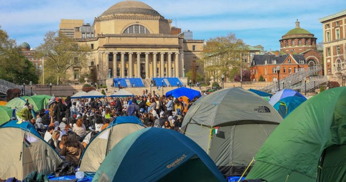 Columbia University extends deadline to clear protest encampment [Video]