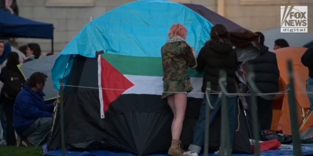 Harvard anti-Israel protesters set up tents on campus [Video]