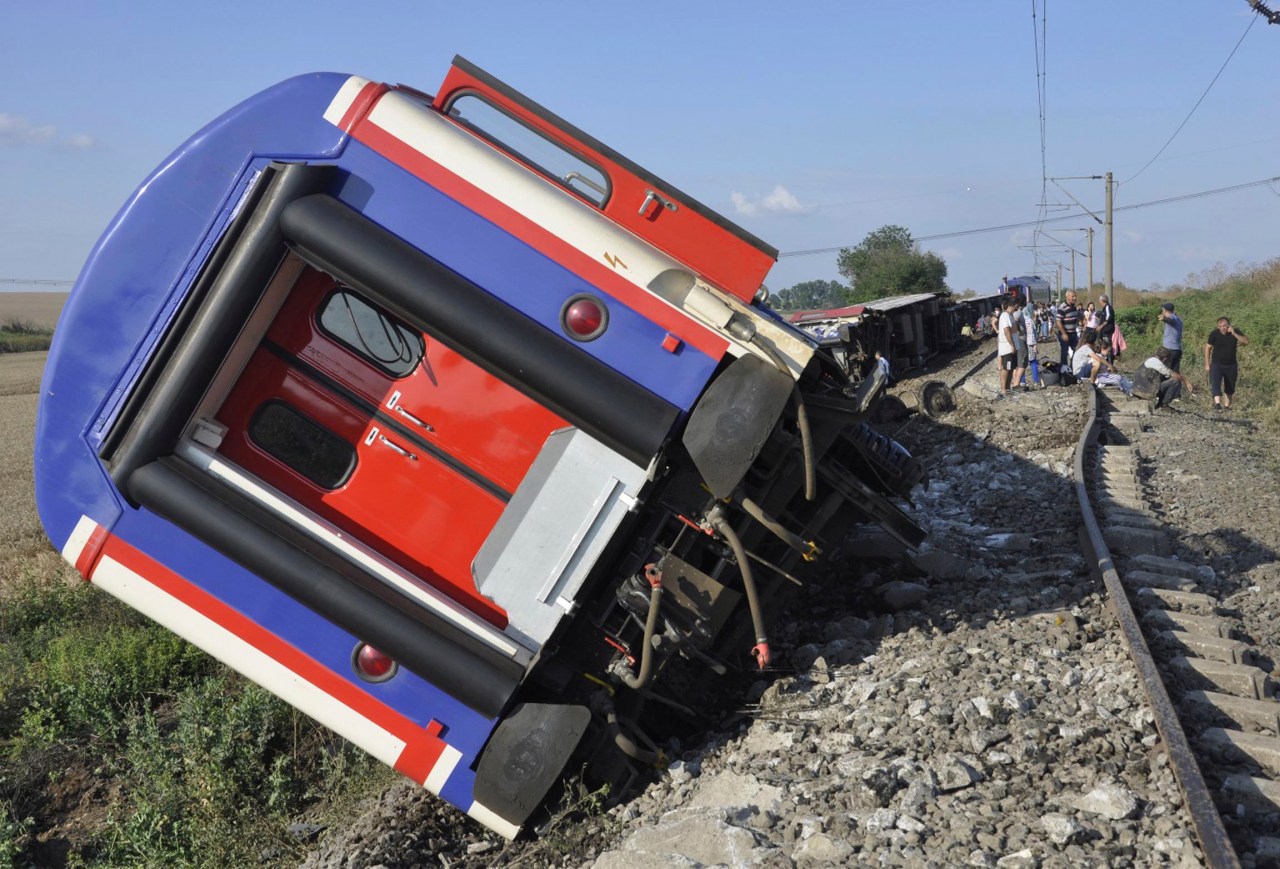 Turkish rail officials jailed for more than 108 years for crash that left 25 dead | KLRT [Video]