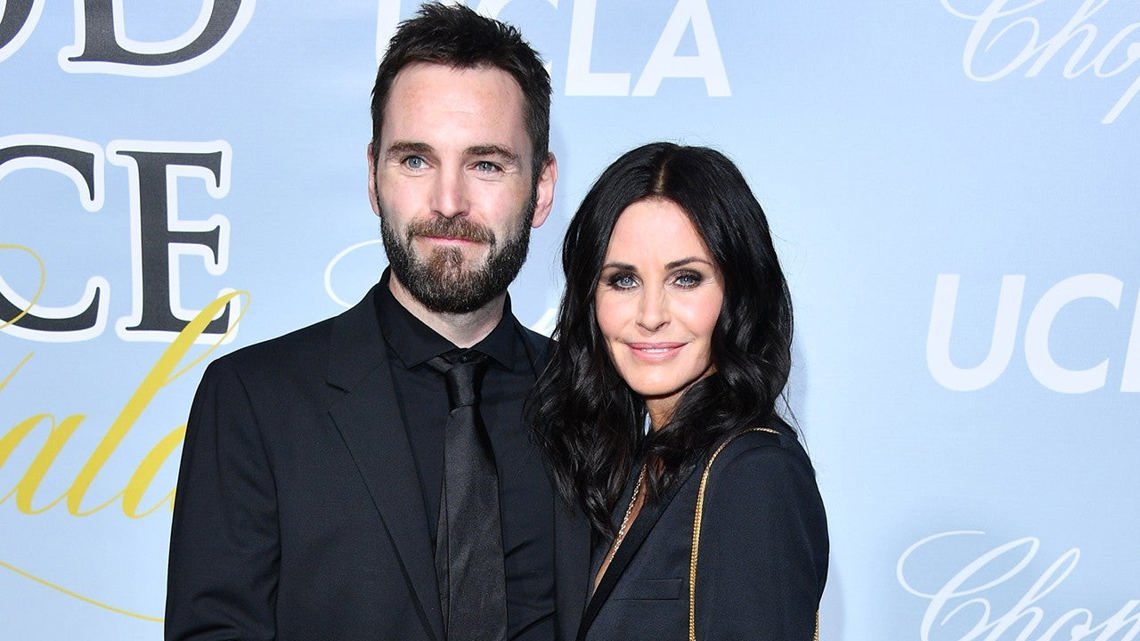 Courteney Cox Says Johnny McDaid Broke Up With Her in First Minute of Their Therapy Session [Video]
